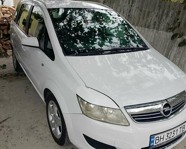Опель Зафира 2008 в Сарате на Automoto.ua Белый Опель Зафира, объемом двигателя 1.7 л и пробегом 377 тыс. км за 6200 $, фото 1 на Automoto.ua