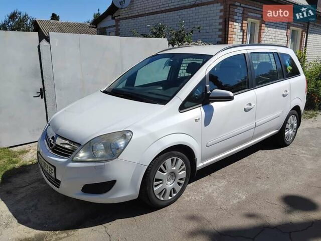 Белый Опель Зафира, объемом двигателя 1.6 л и пробегом 269 тыс. км за 5800 $, фото 1 на Automoto.ua