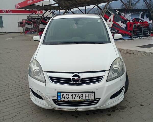 Белый Опель Зафира, объемом двигателя 1.91 л и пробегом 220 тыс. км за 5300 $, фото 1 на Automoto.ua