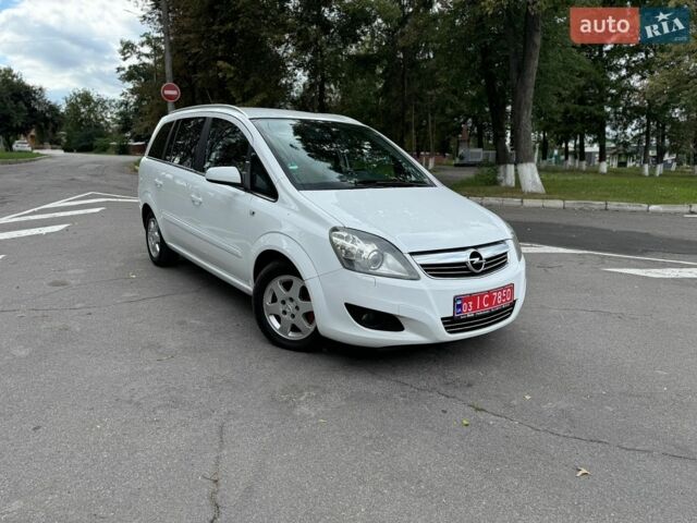 Белый Опель Зафира, объемом двигателя 1.8 л и пробегом 175 тыс. км за 6999 $, фото 1 на Automoto.ua