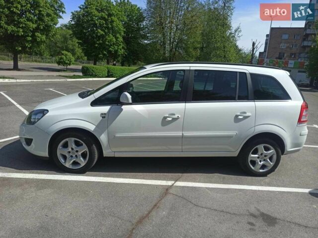 Білий Опель Зафіра, об'ємом двигуна 1.6 л та пробігом 235 тис. км за 7500 $, фото 1 на Automoto.ua