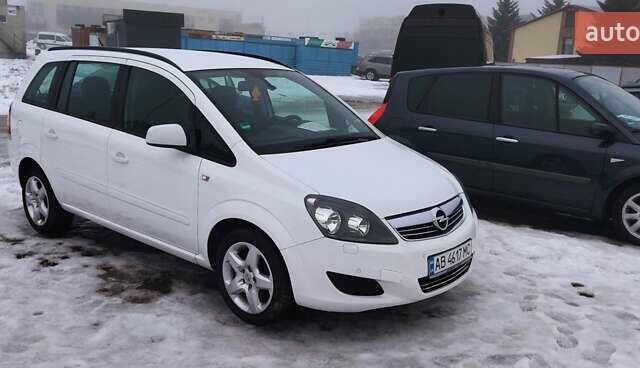 Білий Опель Зафіра, об'ємом двигуна 1.6 л та пробігом 212 тис. км за 7300 $, фото 1 на Automoto.ua