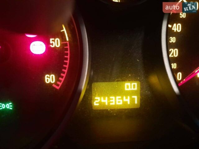 Білий Опель Зафіра, об'ємом двигуна 1.7 л та пробігом 243 тис. км за 7200 $, фото 1 на Automoto.ua