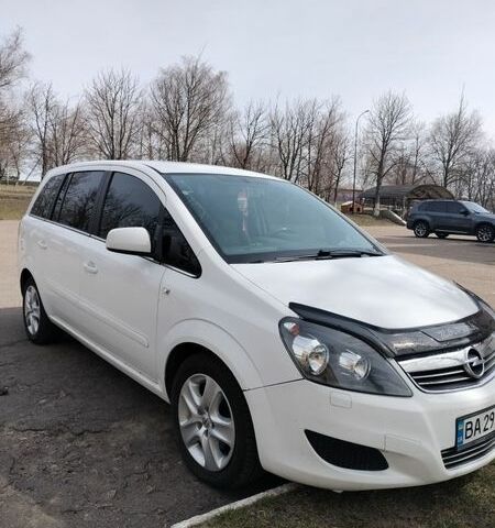 Белый Опель Зафира, объемом двигателя 1.7 л и пробегом 257 тыс. км за 7800 $, фото 1 на Automoto.ua