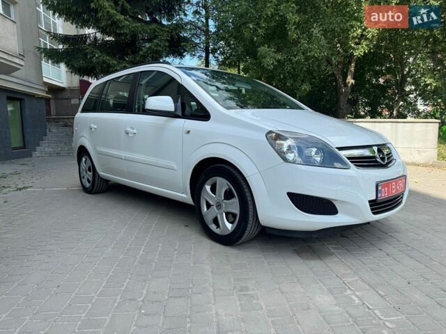 Білий Опель Зафіра, об'ємом двигуна 1.6 л та пробігом 199 тис. км за 7250 $, фото 1 на Automoto.ua