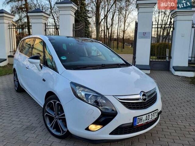 Білий Опель Зафіра, об'ємом двигуна 2 л та пробігом 288 тис. км за 6800 $, фото 1 на Automoto.ua
