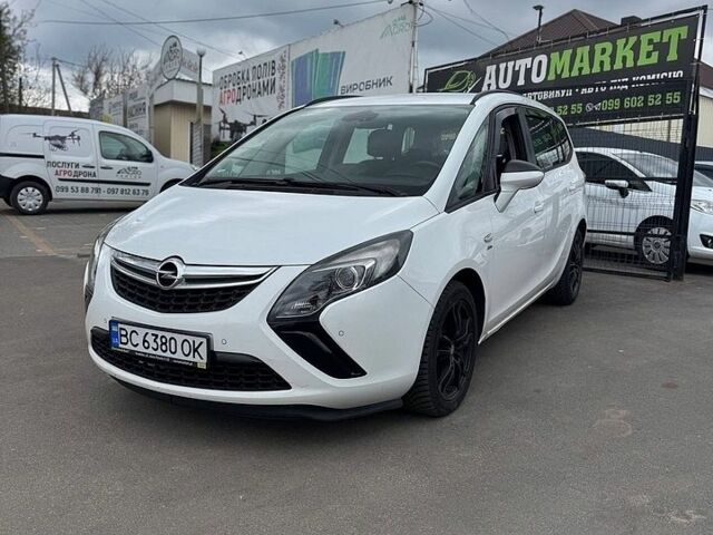 Белый Опель Зафира, объемом двигателя 2 л и пробегом 330 тыс. км за 9300 $, фото 1 на Automoto.ua