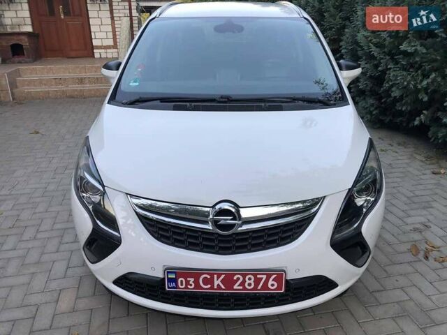 Білий Опель Зафіра, об'ємом двигуна 1.6 л та пробігом 177 тис. км за 10600 $, фото 1 на Automoto.ua