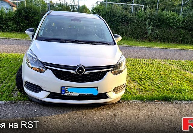 Білий Опель Зафіра, об'ємом двигуна 1.6 л та пробігом 105 тис. км за 12250 $, фото 1 на Automoto.ua