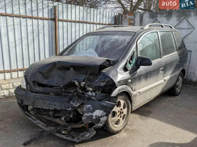 Черный Опель Зафира, объемом двигателя 1.6 л и пробегом 380 тыс. км за 600 $, фото 1 на Automoto.ua