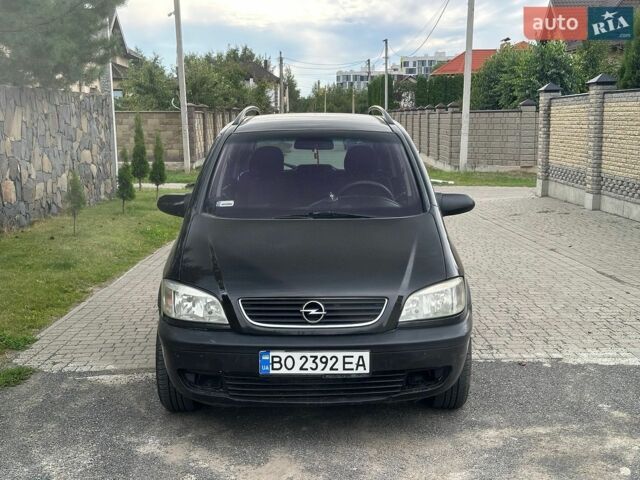 Черный Опель Зафира, объемом двигателя 2 л и пробегом 362 тыс. км за 2350 $, фото 1 на Automoto.ua
