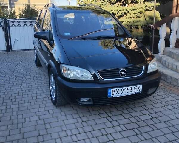 Черный Опель Зафира, объемом двигателя 2 л и пробегом 349 тыс. км за 3999 $, фото 1 на Automoto.ua