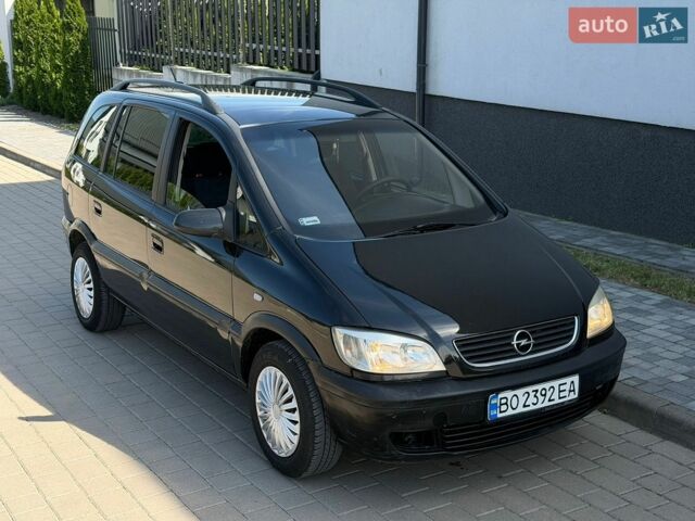 Черный Опель Зафира, объемом двигателя 2 л и пробегом 340 тыс. км за 2650 $, фото 1 на Automoto.ua