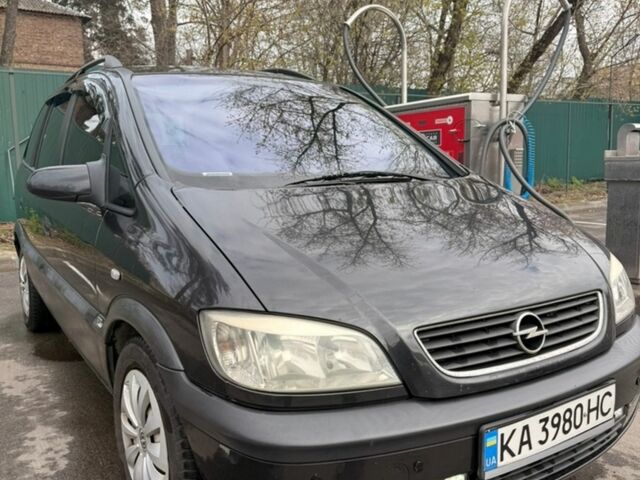 Черный Опель Зафира, объемом двигателя 2 л и пробегом 263 тыс. км за 3500 $, фото 1 на Automoto.ua