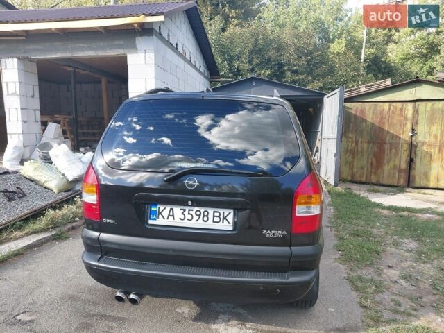 Черный Опель Зафира, объемом двигателя 2 л и пробегом 248 тыс. км за 4500 $, фото 1 на Automoto.ua