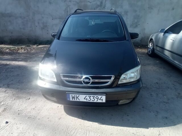 Черный Опель Зафира, объемом двигателя 2 л и пробегом 443 тыс. км за 2700 $, фото 1 на Automoto.ua