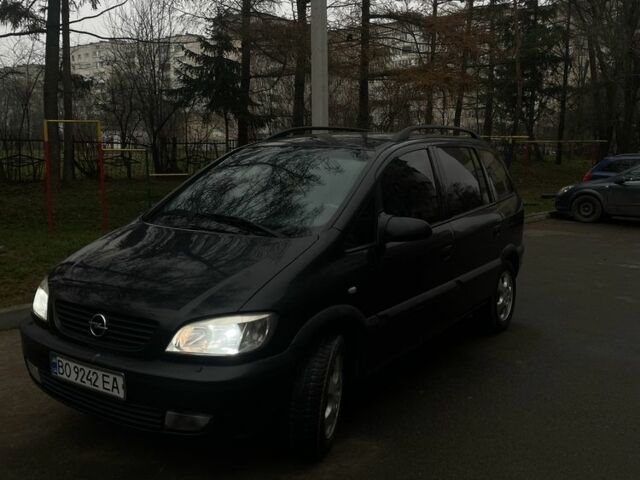 Черный Опель Зафира, объемом двигателя 2.2 л и пробегом 280 тыс. км за 3700 $, фото 1 на Automoto.ua