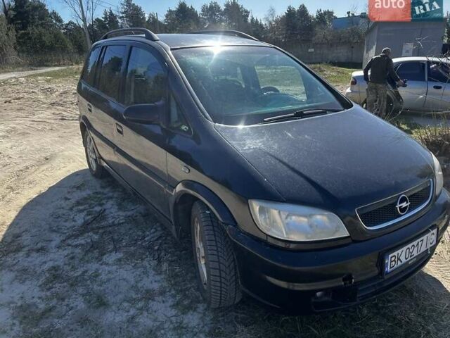 Черный Опель Зафира, объемом двигателя 2.2 л и пробегом 350 тыс. км за 3100 $, фото 1 на Automoto.ua
