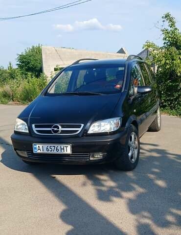 Черный Опель Зафира, объемом двигателя 2.2 л и пробегом 236 тыс. км за 3700 $, фото 1 на Automoto.ua
