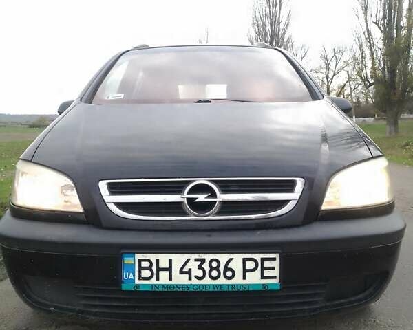 Черный Опель Зафира, объемом двигателя 2 л и пробегом 360 тыс. км за 2550 $, фото 1 на Automoto.ua