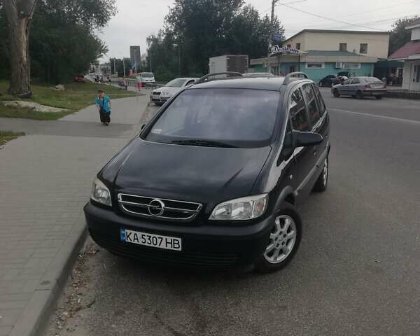 Черный Опель Зафира, объемом двигателя 2.2 л и пробегом 313 тыс. км за 4700 $, фото 1 на Automoto.ua