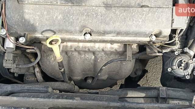 Чорний Опель Зафіра, об'ємом двигуна 1.8 л та пробігом 254 тис. км за 5000 $, фото 1 на Automoto.ua