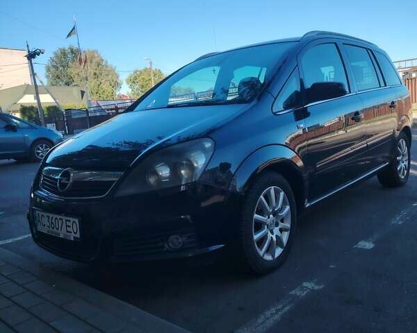 Чорний Опель Зафіра, об'ємом двигуна 1.6 л та пробігом 210 тис. км за 5100 $, фото 1 на Automoto.ua