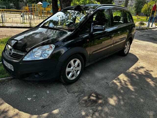 Черный Опель Зафира, объемом двигателя 1.9 л и пробегом 326 тыс. км за 2500 $, фото 1 на Automoto.ua