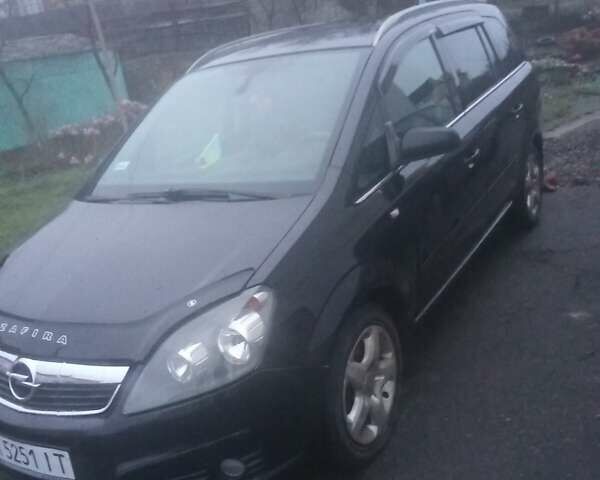 Черный Опель Зафира, объемом двигателя 1.9 л и пробегом 216 тыс. км за 7300 $, фото 1 на Automoto.ua