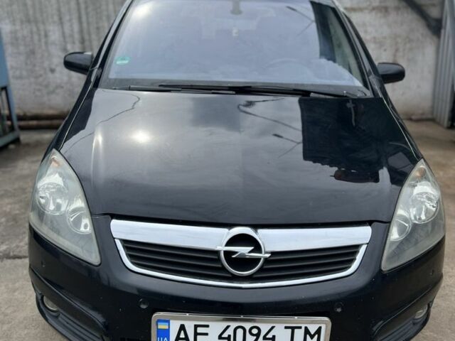 Чорний Опель Зафіра, об'ємом двигуна 2.2 л та пробігом 248 тис. км за 4100 $, фото 1 на Automoto.ua