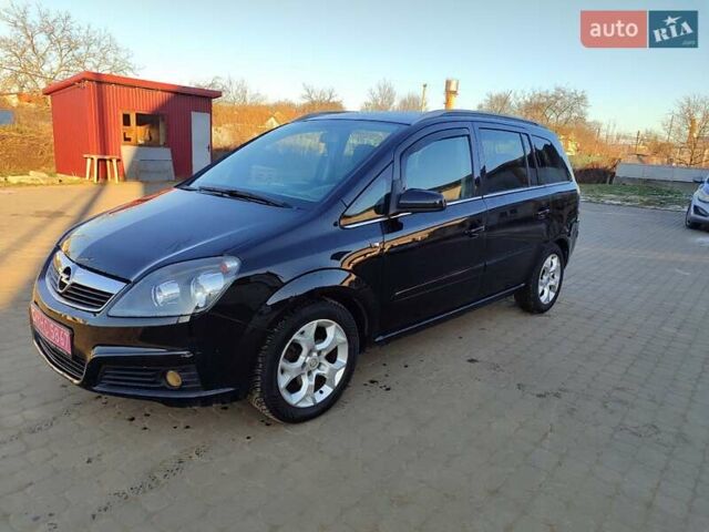Черный Опель Зафира, объемом двигателя 1.6 л и пробегом 245 тыс. км за 4999 $, фото 1 на Automoto.ua