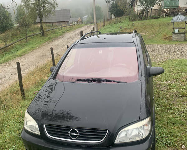 Черный Опель Зафира, объемом двигателя 2.2 л и пробегом 200 тыс. км за 4800 $, фото 1 на Automoto.ua