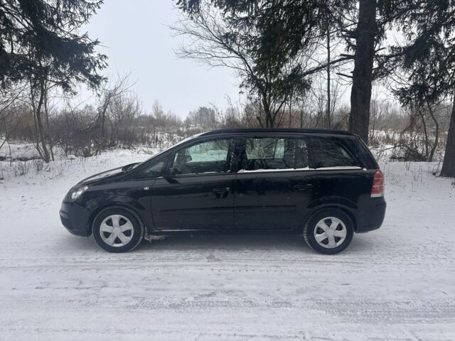 Черный Опель Зафира, объемом двигателя 1.6 л и пробегом 293 тыс. км за 4150 $, фото 1 на Automoto.ua