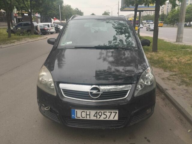 Чорний Опель Зафіра, об'ємом двигуна 1.9 л та пробігом 374 тис. км за 2900 $, фото 1 на Automoto.ua