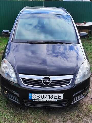 Черный Опель Зафира, объемом двигателя 1.6 л и пробегом 210 тыс. км за 5600 $, фото 1 на Automoto.ua