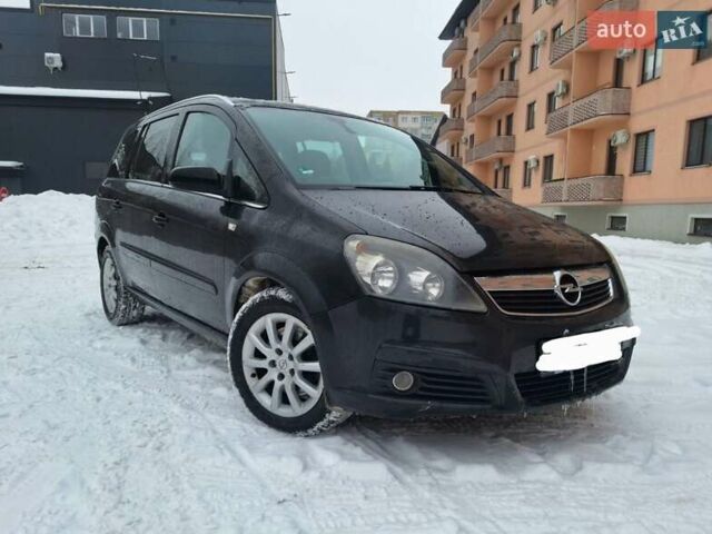 Черный Опель Зафира, объемом двигателя 1.91 л и пробегом 301 тыс. км за 5200 $, фото 1 на Automoto.ua