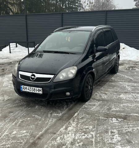 Черный Опель Зафира, объемом двигателя 1.9 л и пробегом 343 тыс. км за 4800 $, фото 1 на Automoto.ua