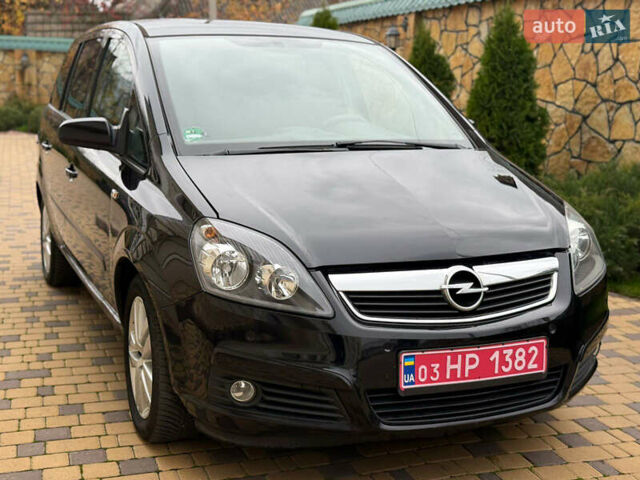 Черный Опель Зафира, объемом двигателя 1.8 л и пробегом 189 тыс. км за 5999 $, фото 1 на Automoto.ua