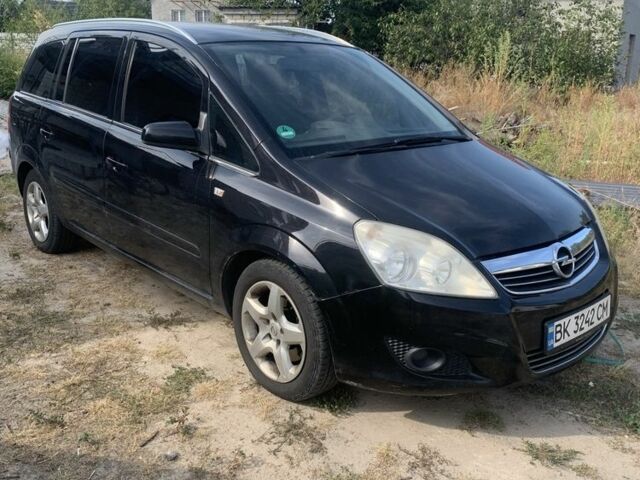 Черный Опель Зафира, объемом двигателя 1.7 л и пробегом 372 тыс. км за 6500 $, фото 1 на Automoto.ua