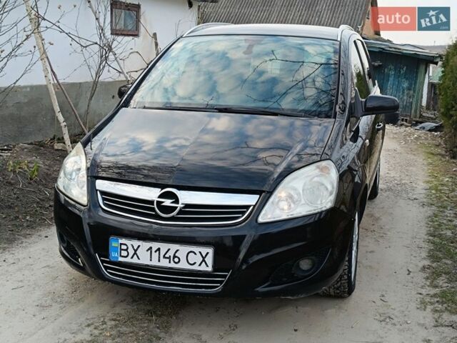 Черный Опель Зафира, объемом двигателя 1.7 л и пробегом 300 тыс. км за 4700 $, фото 1 на Automoto.ua