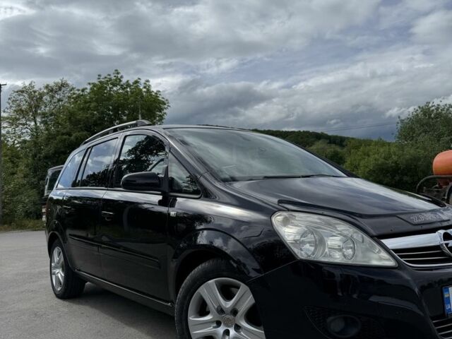 Черный Опель Зафира, объемом двигателя 1.9 л и пробегом 315 тыс. км за 6200 $, фото 1 на Automoto.ua