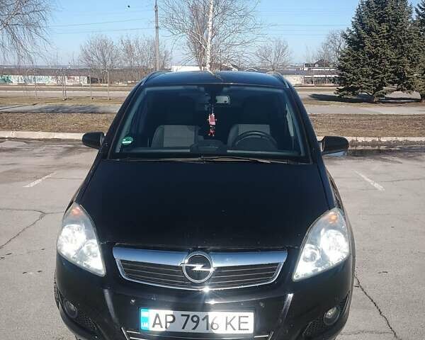 Черный Опель Зафира, объемом двигателя 2.2 л и пробегом 195 тыс. км за 6700 $, фото 1 на Automoto.ua