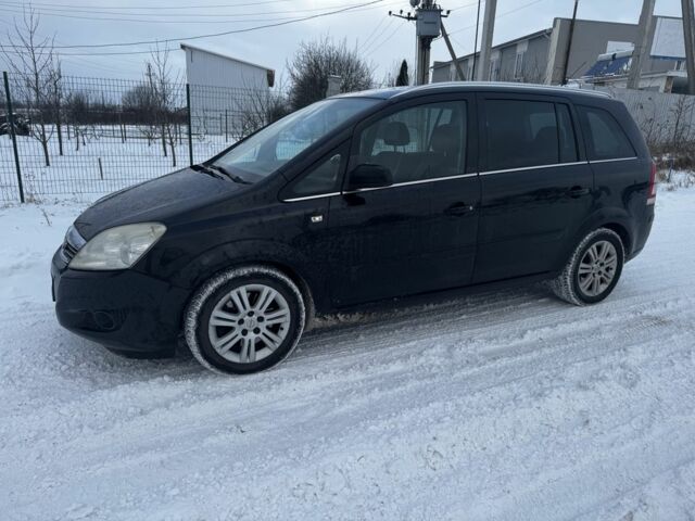 Черный Опель Зафира, объемом двигателя 1.9 л и пробегом 270 тыс. км за 4900 $, фото 1 на Automoto.ua