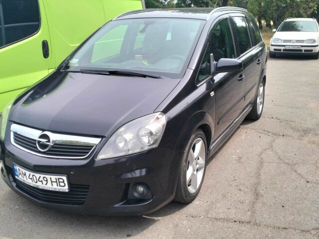 Чорний Опель Зафіра, об'ємом двигуна 1.7 л та пробігом 267 тис. км за 6000 $, фото 1 на Automoto.ua