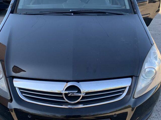 Черный Опель Зафира, объемом двигателя 1.8 л и пробегом 193 тыс. км за 6400 $, фото 1 на Automoto.ua