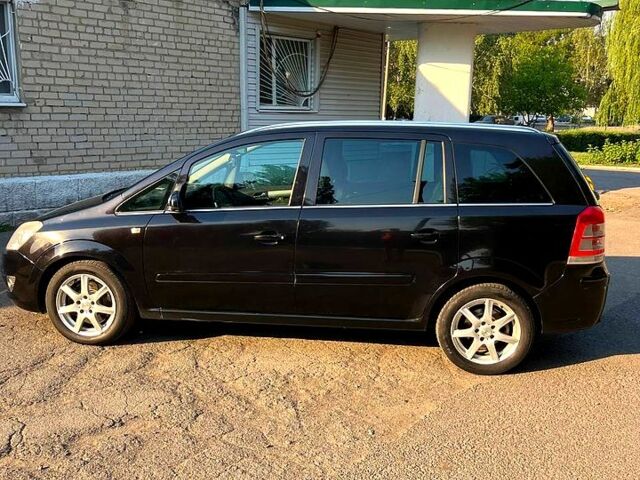 Чорний Опель Зафіра, об'ємом двигуна 2.2 л та пробігом 209 тис. км за 6700 $, фото 1 на Automoto.ua