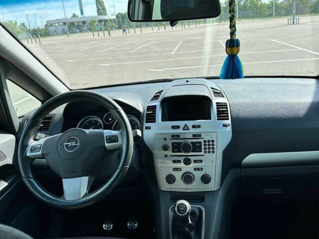 Чорний Опель Зафіра, об'ємом двигуна 1.7 л та пробігом 280 тис. км за 6200 $, фото 1 на Automoto.ua