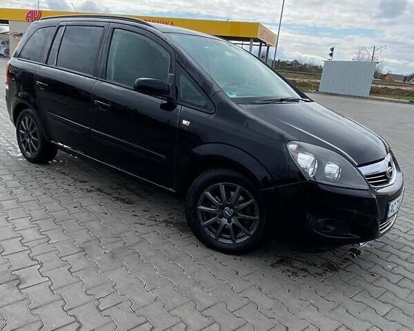 Черный Опель Зафира, объемом двигателя 1.8 л и пробегом 233 тыс. км за 5950 $, фото 1 на Automoto.ua