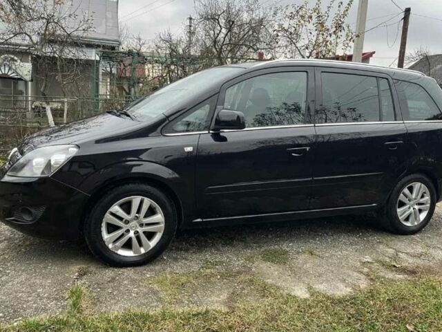 Черный Опель Зафира, объемом двигателя 1.6 л и пробегом 250 тыс. км за 6400 $, фото 1 на Automoto.ua