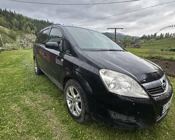 Черный Опель Зафира, объемом двигателя 1.69 л и пробегом 192 тыс. км за 4800 $, фото 1 на Automoto.ua